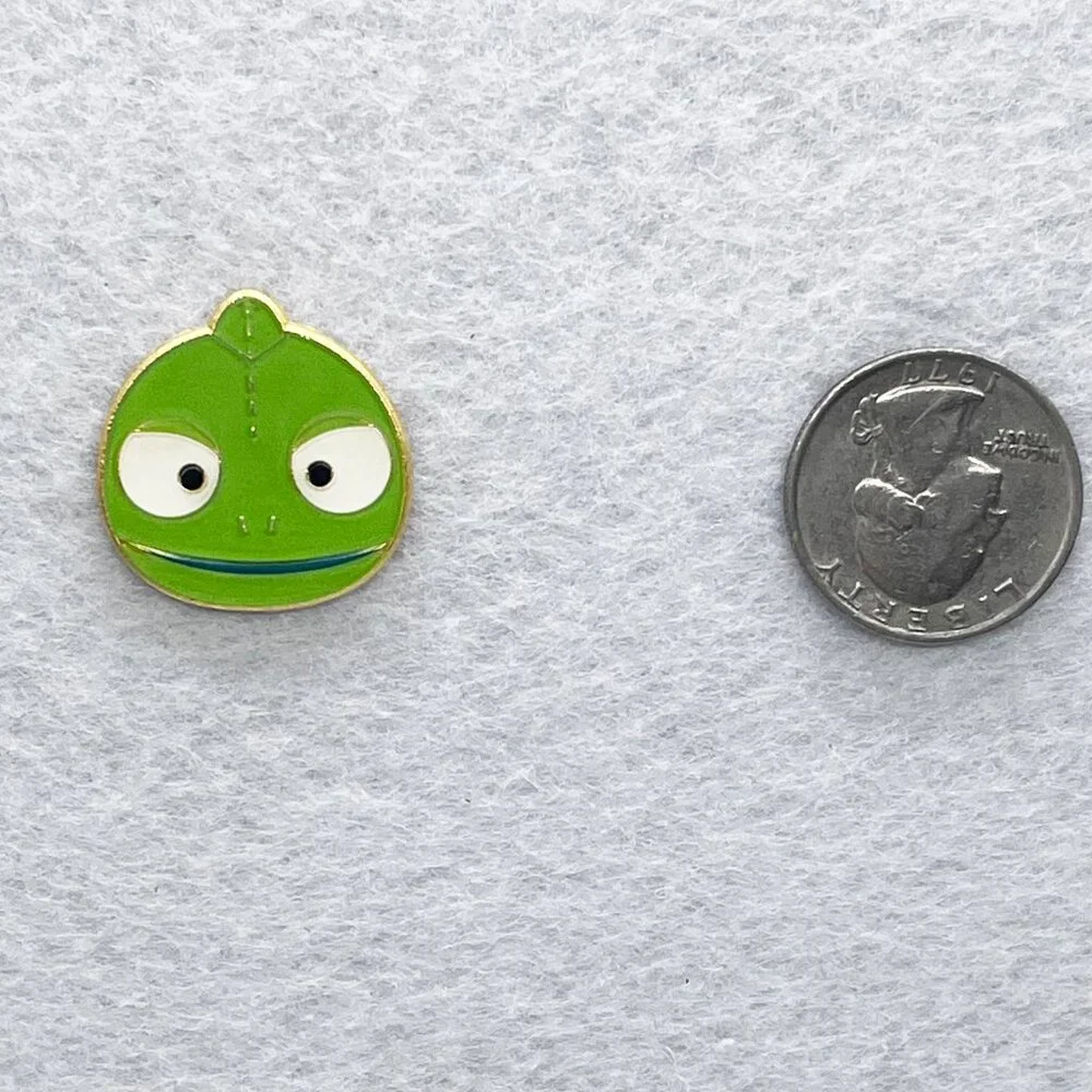 🔮 5/$25 Disney Tangled Pascal Tsum Tsum Pin‎